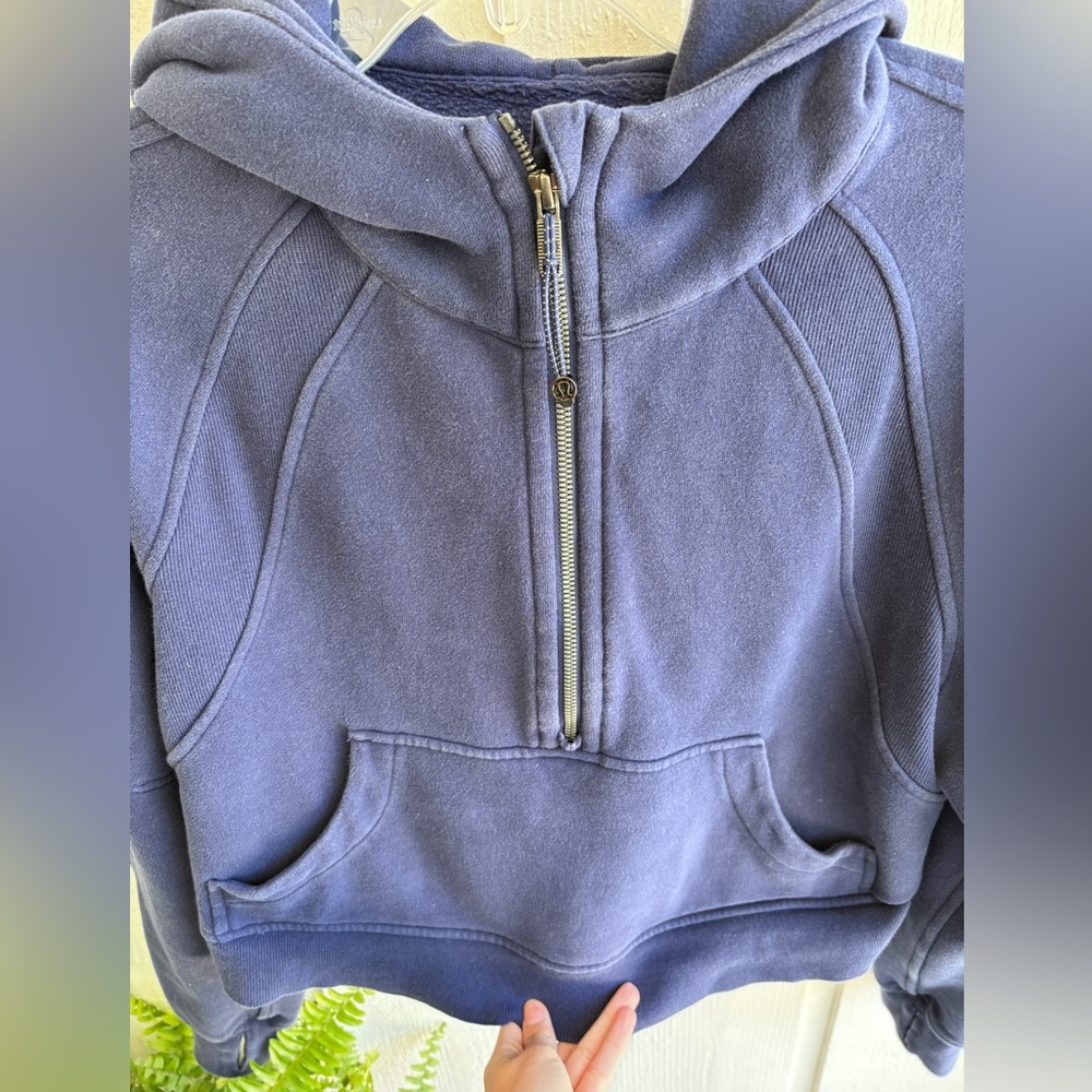 lululemon Navy Scuba Crop Quarter Zip Hoodie - Picture 2 of 6